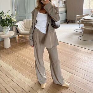 Djerf Avenue Favorite Pants Oat Size S